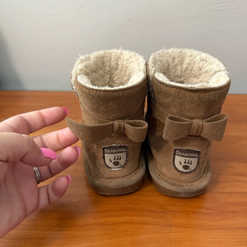 BearPaw girls sherpa